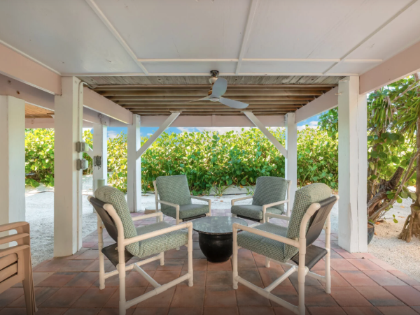 Charming Beachfront Townhome in Boca Grande